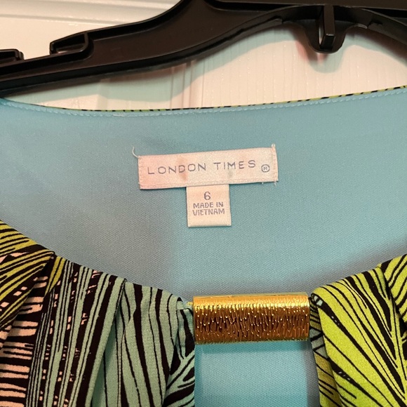 Beautiful palm print maxi dress - Picture 2 of 4